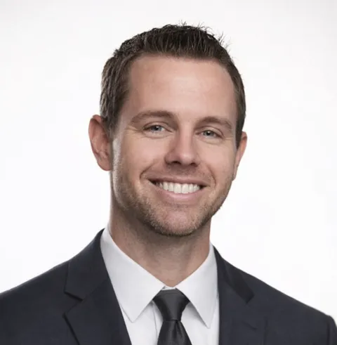 Profile photo — replace with your own image